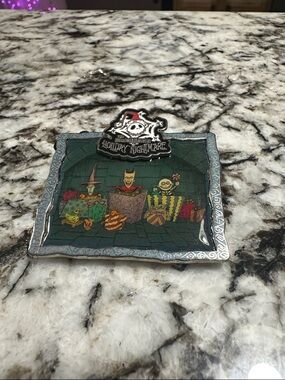 Disney Haunted Mansion Nightmare  Christmas Lock Stock Barrel Collectible Pin